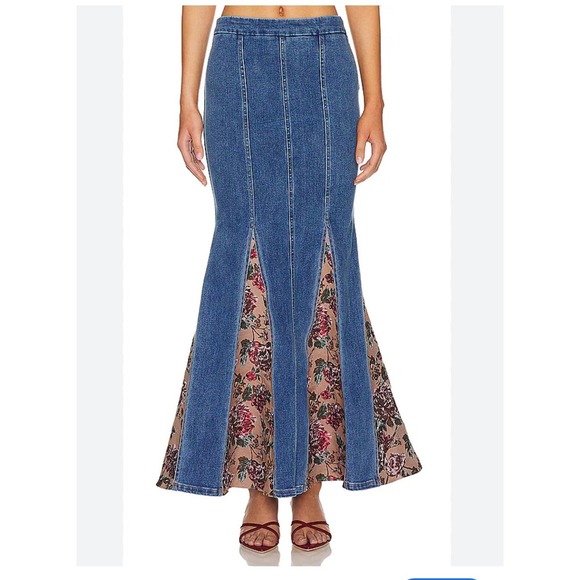 Majorelle Women's Denim Floral Maxi Skirt Unique Mermaid Style Size L - Picture 2 of 9